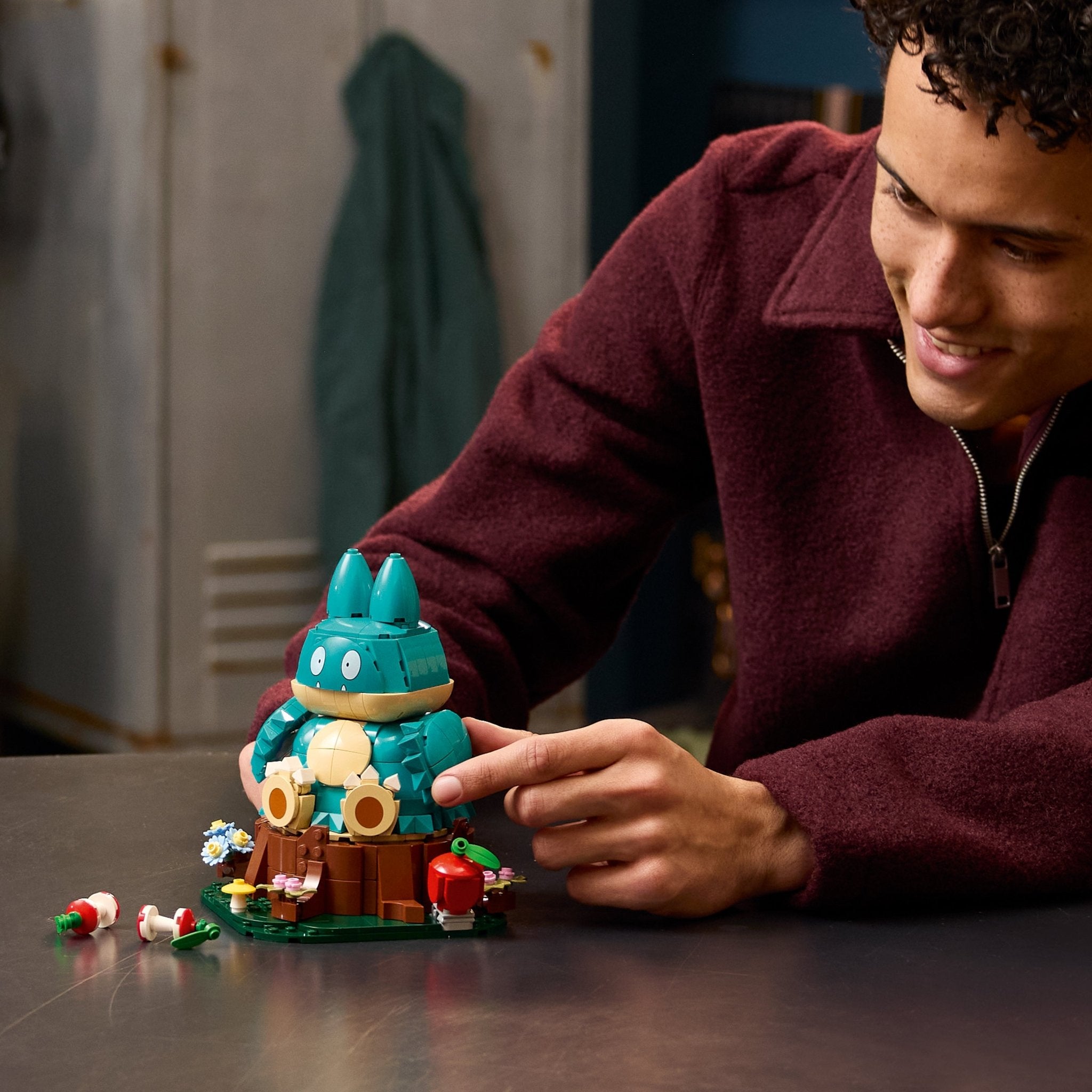 LEGO® Pokémon Munchlax Adult Building Set 72150 - Image 6