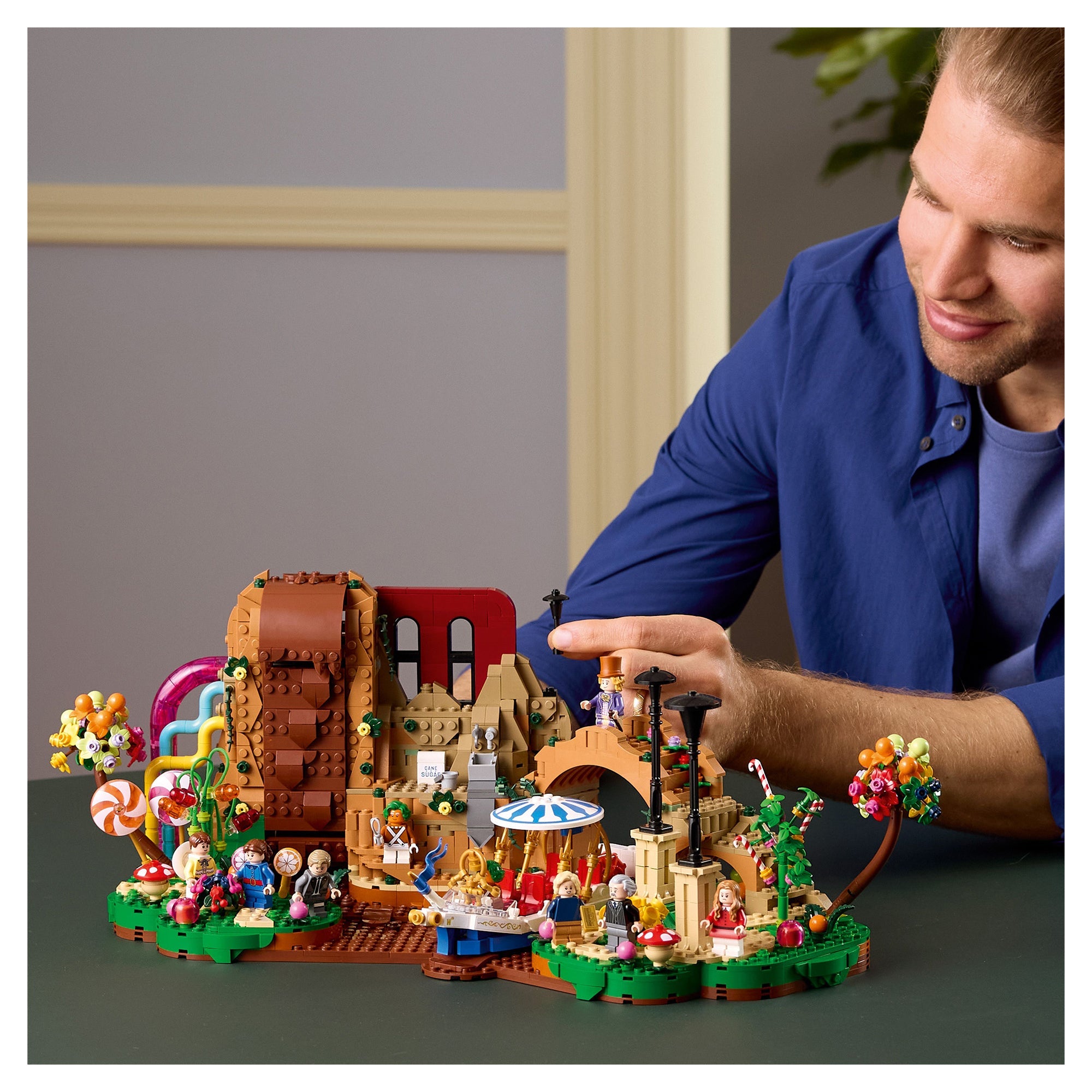 LEGO® Ideas Willy Wonka & the Chocolate Factory 21360 - Image 4