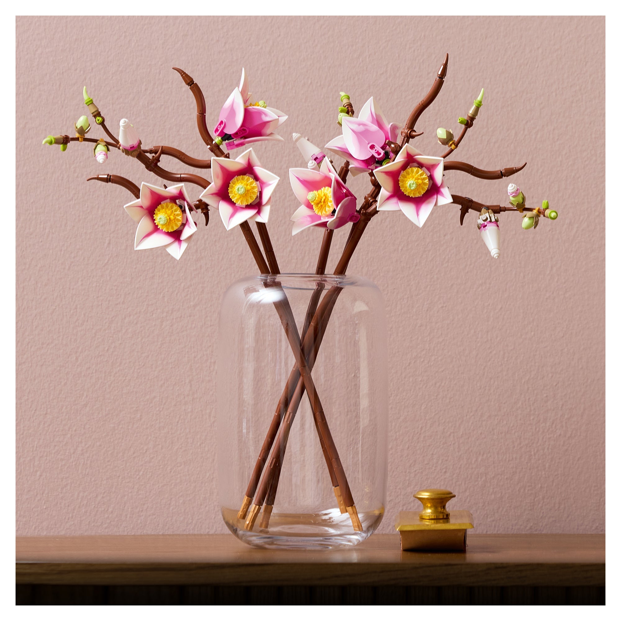 LEGO® Botanicals Magnolia Branches 11510 - Image 7
