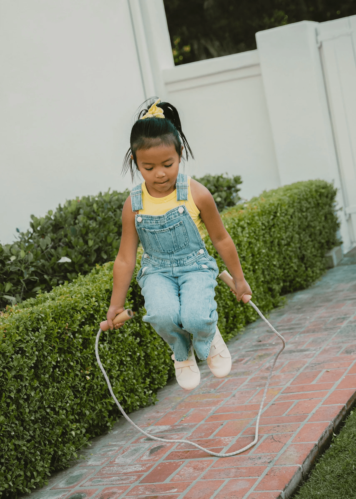 Coco Village Wooden Handle Skipping Rope – Candy Pop - Image 2
