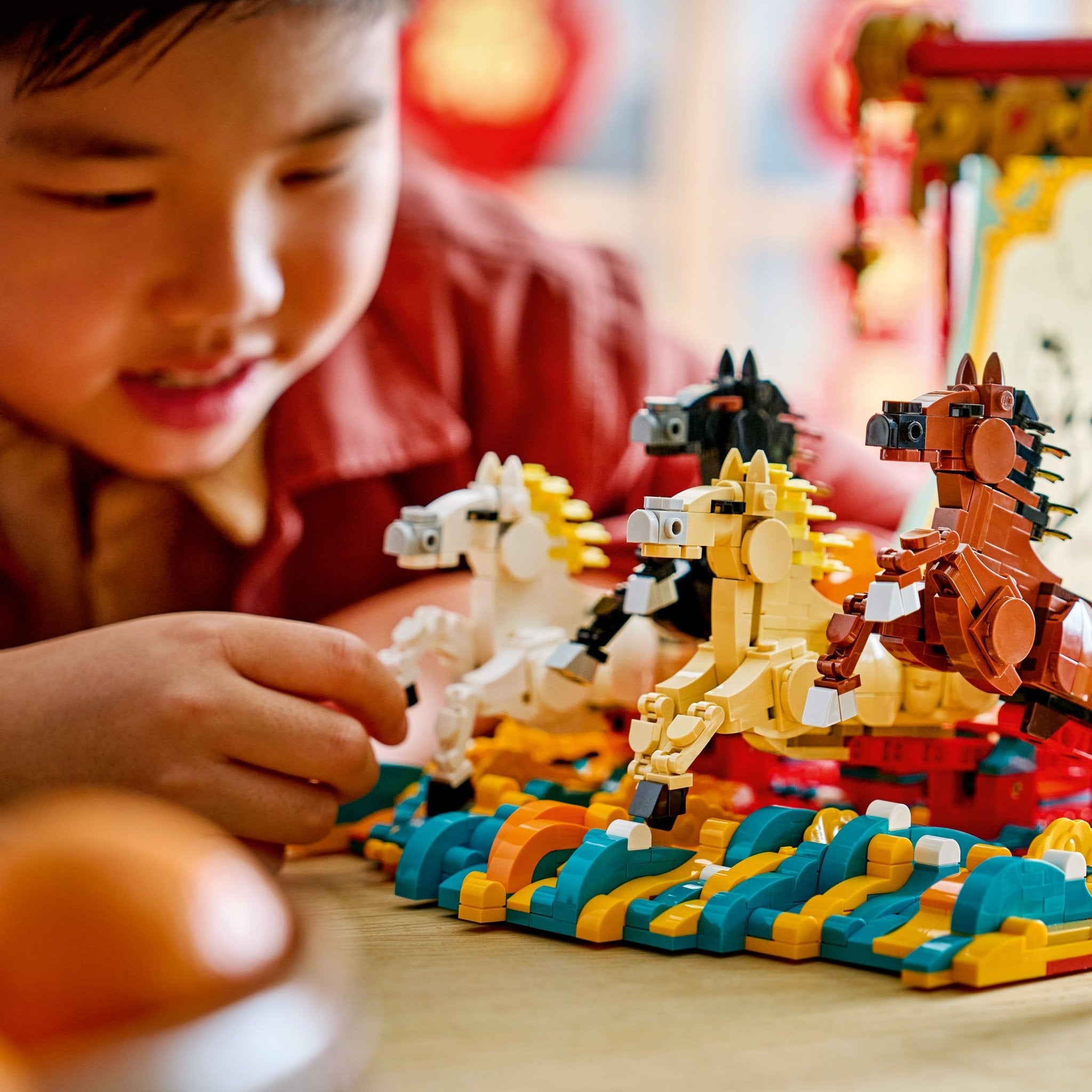 LEGO® Spring Festival Galloping Horse Canvas 80119 - Image 4