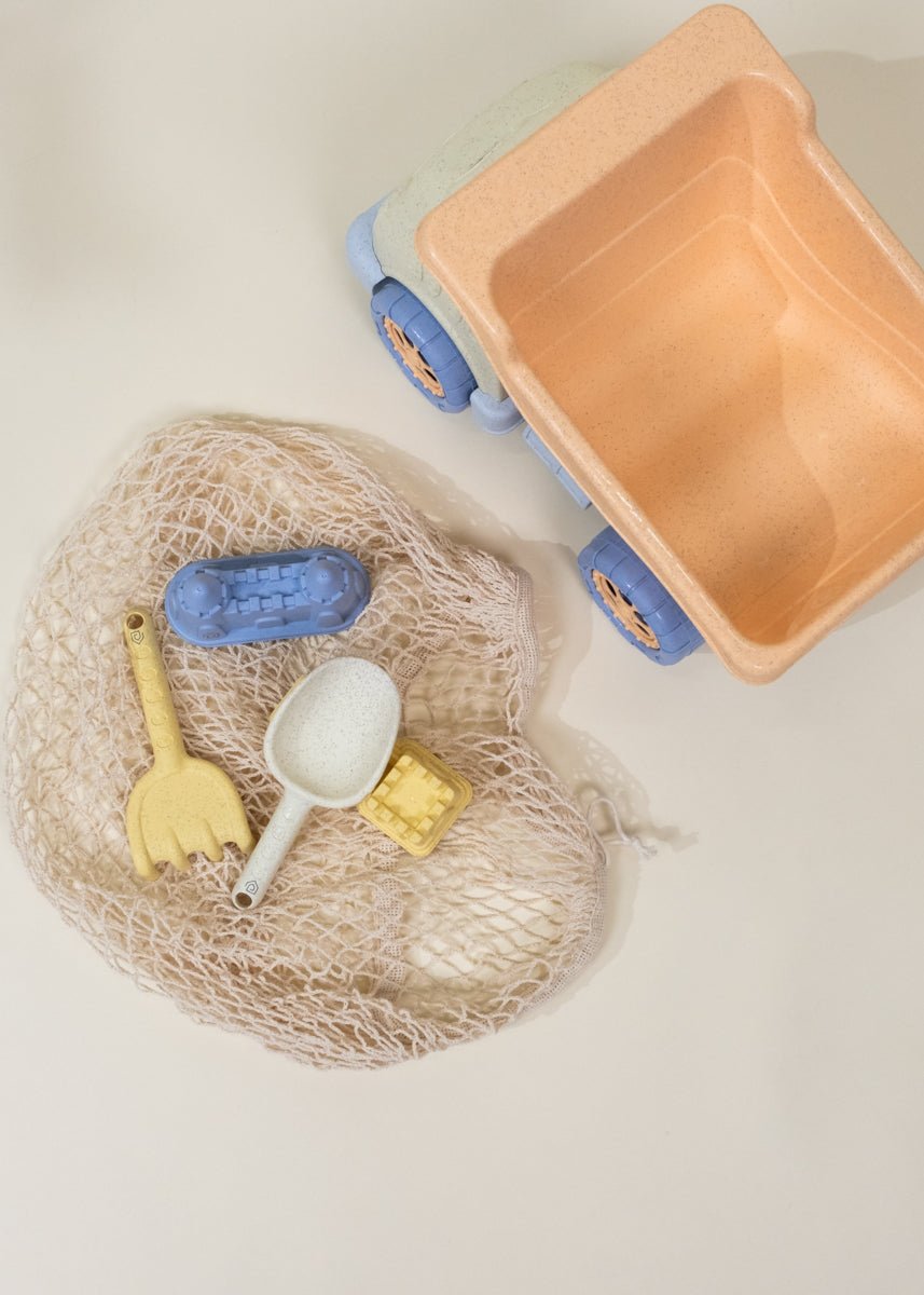 Coco Village Oversized 5-Piece Wheat Straw Sand Toy Set – Dump Truck & Accessories - Image 5