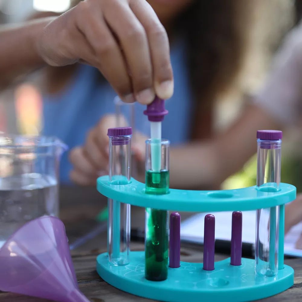 Educational Insights Nancy B's Science Club Stir-It-Up Chemistry Lab & Kitchen Experiments Journal - Image 2