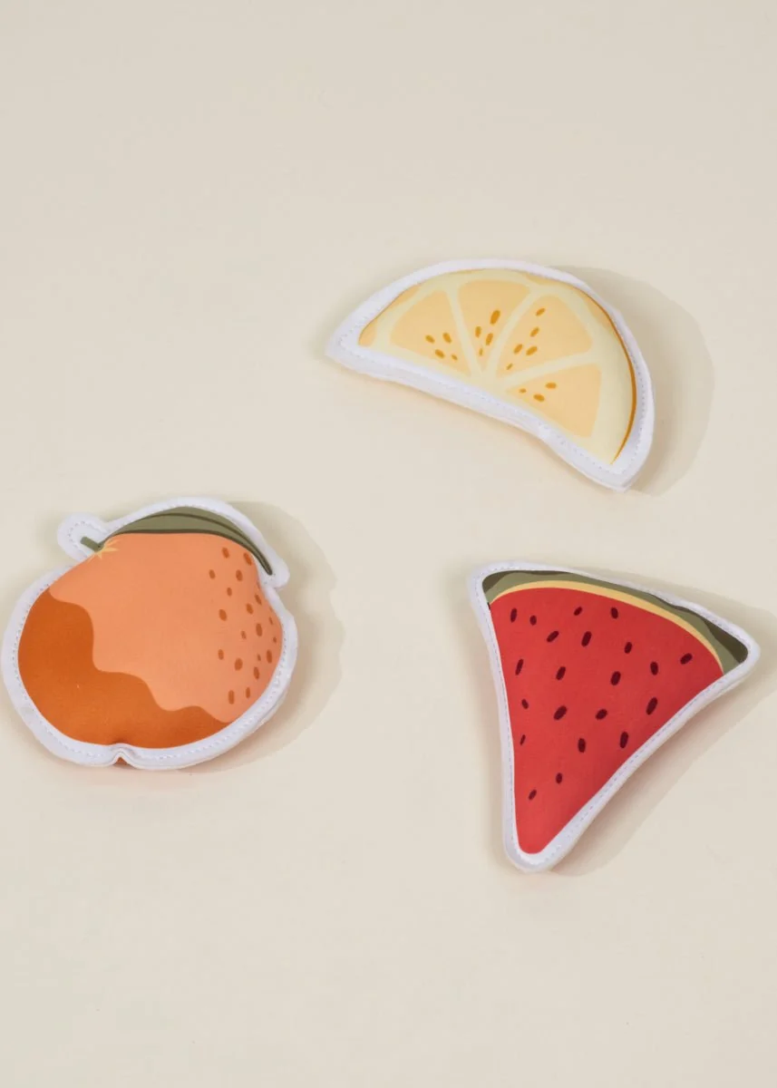 Coco Village Set of 3 Neoprene Diving Figures – Summer Fruits - Image 4
