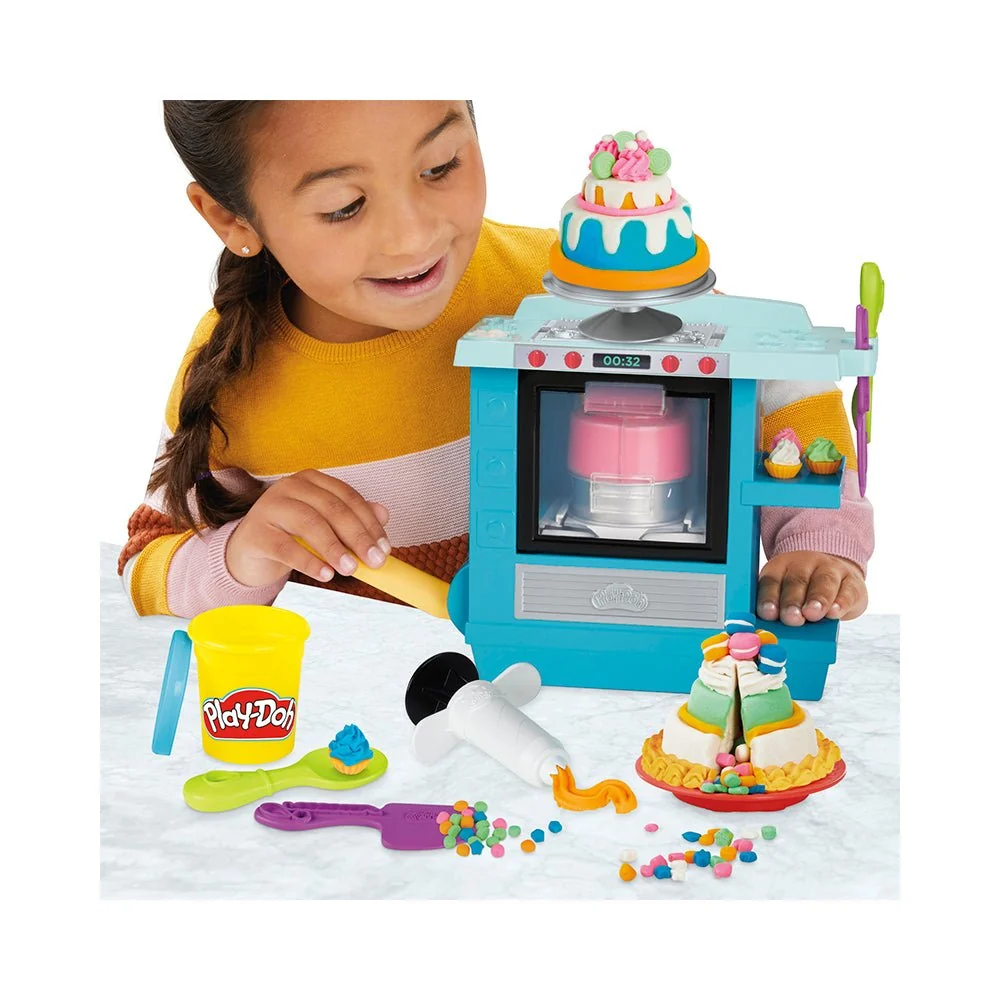 Play-Doh Kitchen Creations Cake Party Playset - Image 6