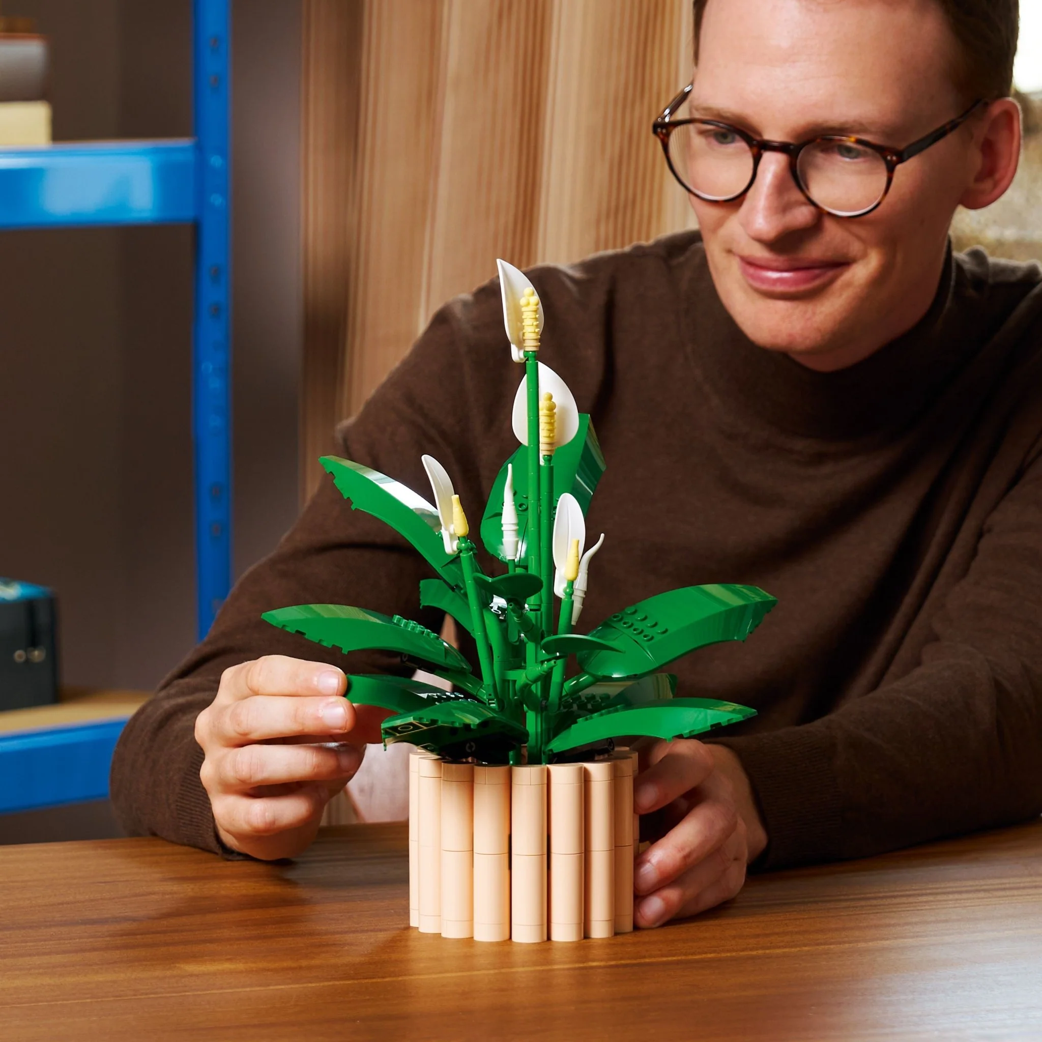 LEGO® Botanicals LEGO® Peace Lily Flower Decor 11504 - Image 7