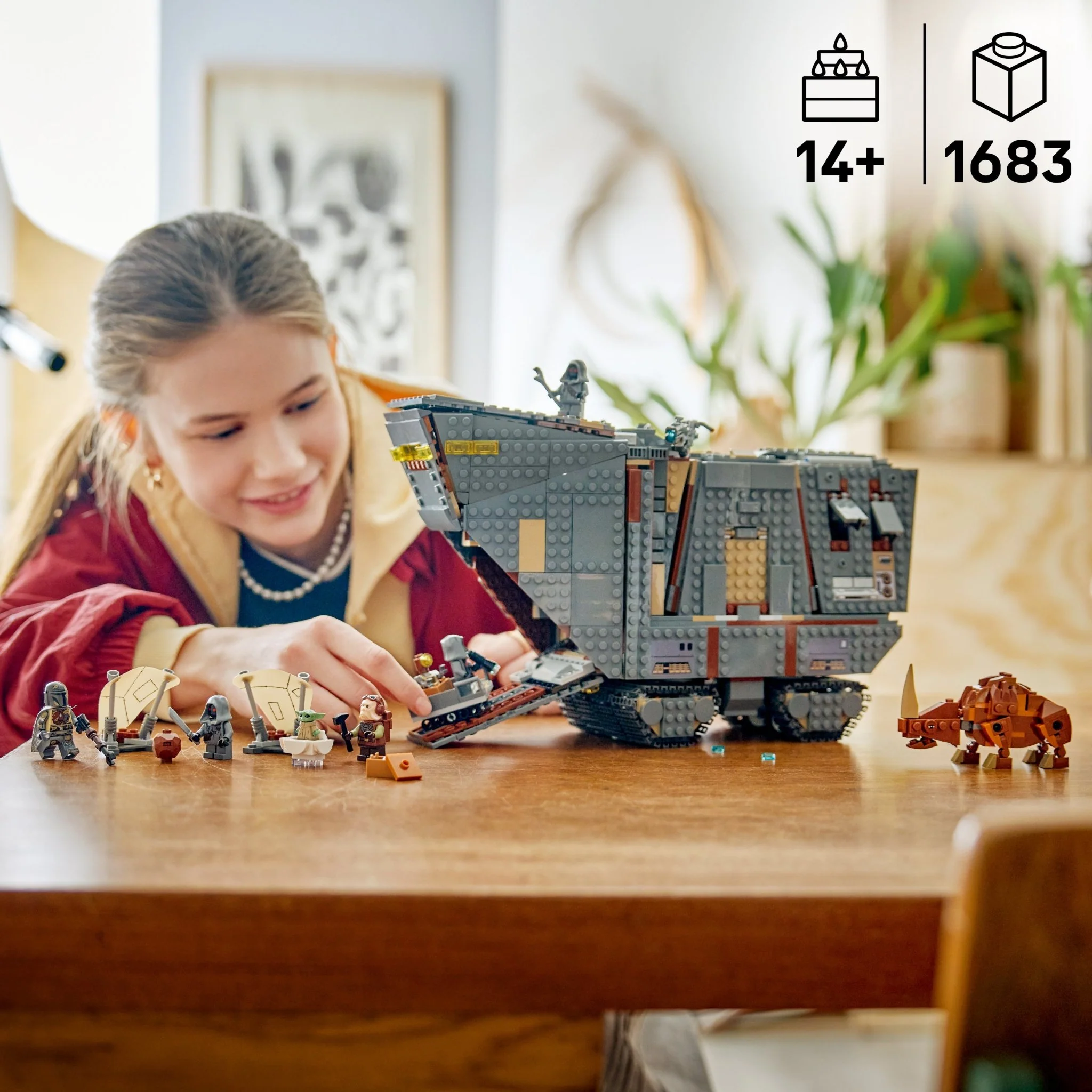 LEGO® Star Wars Offworld Sandcrawler and Mudhorn 75453 - Image 2