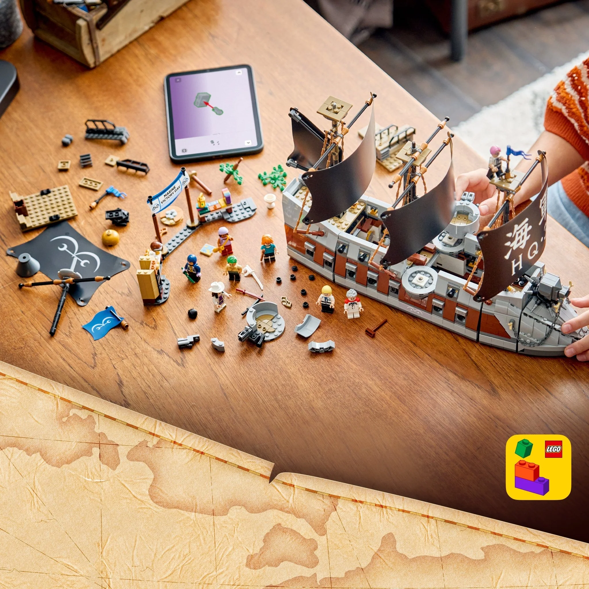 LEGO® ONE PIECE Garp's Marine Battleship 75646 - Image 2