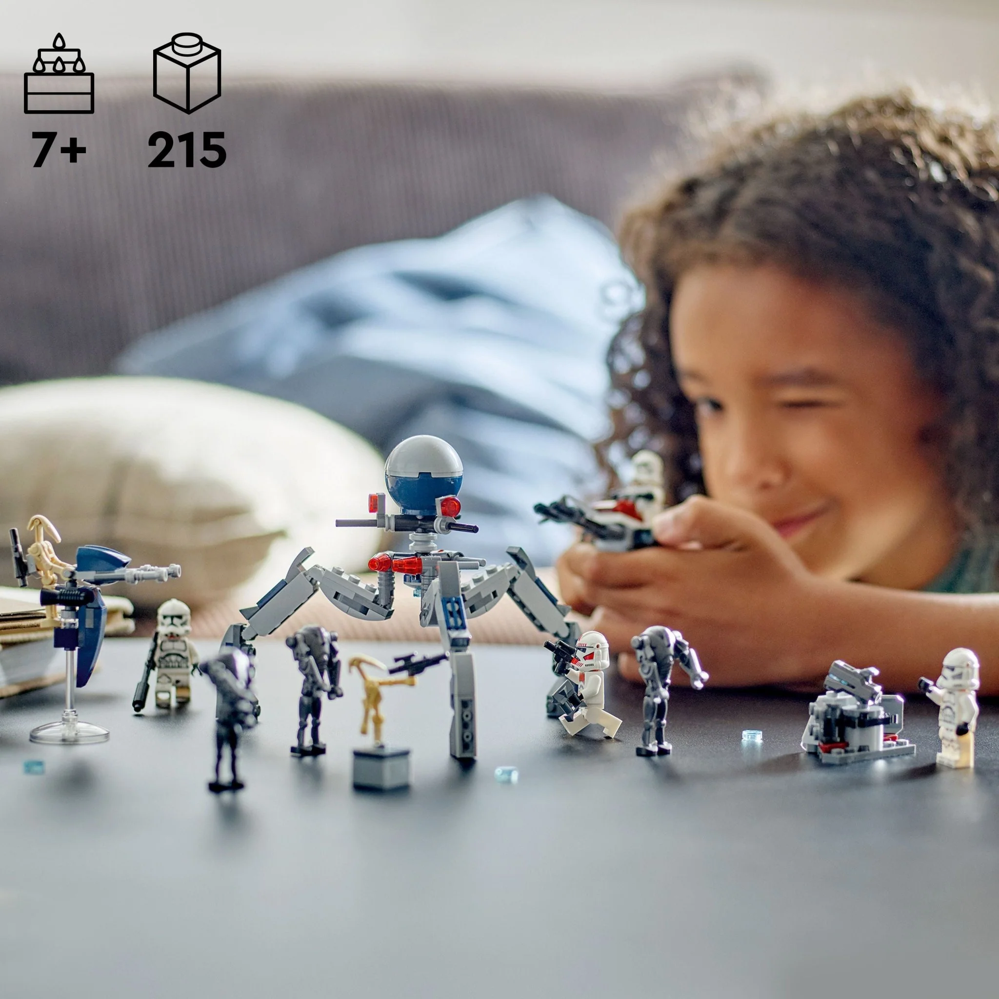 LEGO® Star WarsTM Clone TrooperTM & Battle DroidTM Battle Pack 75372 - Image 15